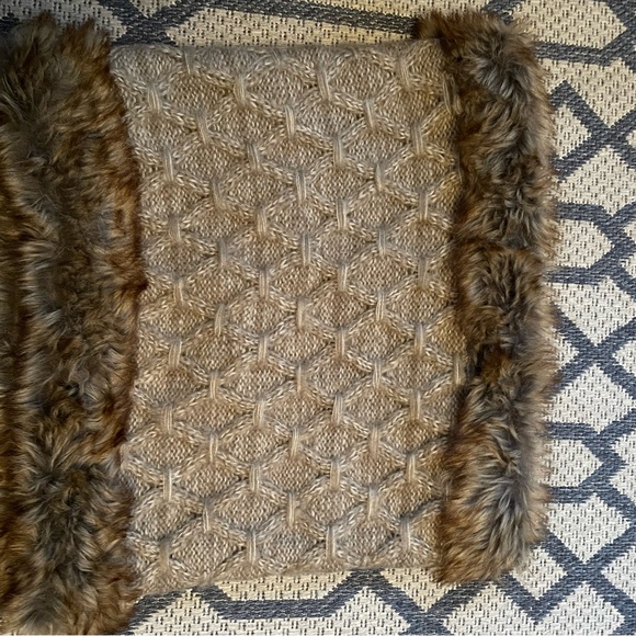 Infinity Scarf - Picture 4 of 7